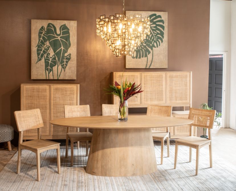 Casablanca Dining Table