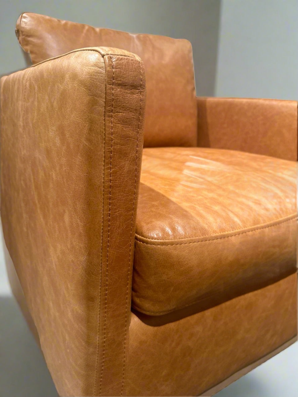 HLHF A1038 Tan Leather Swivel Accent Chair Accent Chairs, Living Furniture Store Burlington Ontario Near Me 