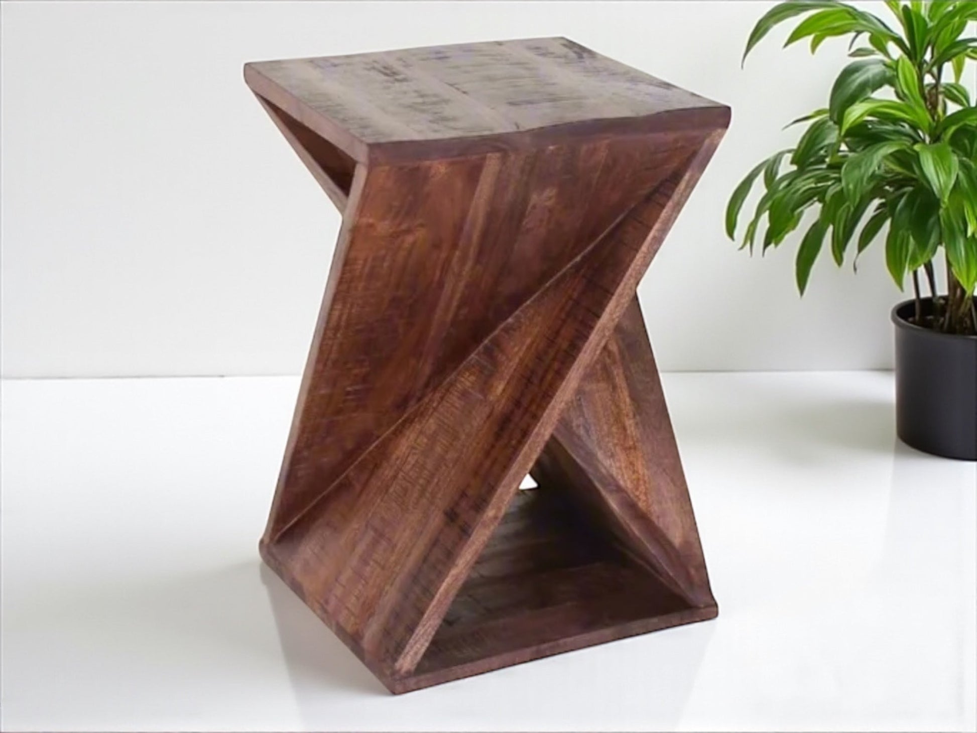 HLHF Carter Twisted End Table Living, Occasional Furniture Store Burlington Ontario Near Me 