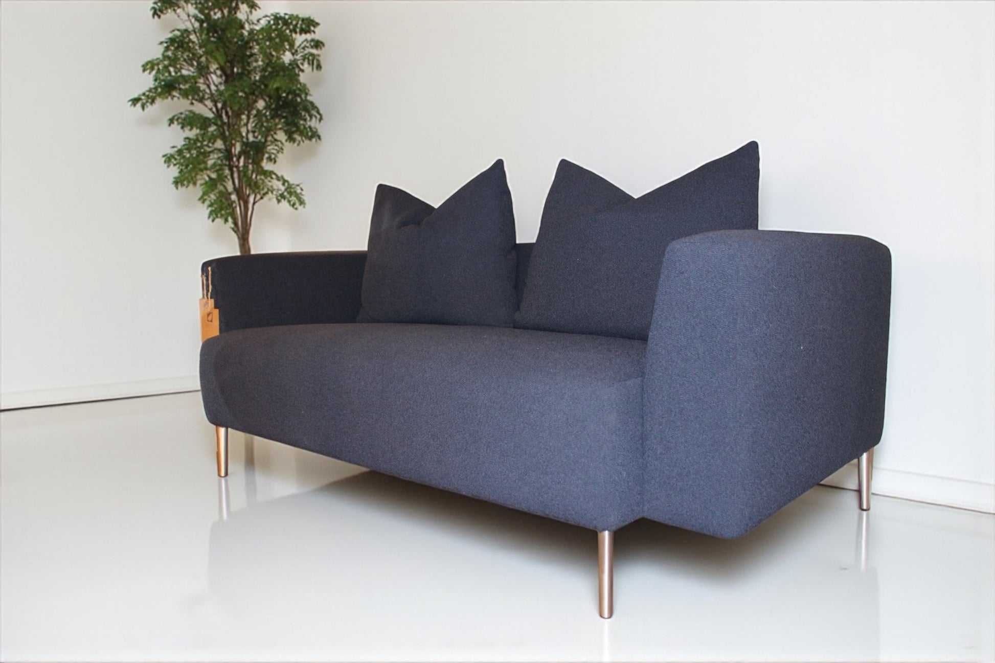 HLHF Wellington Sofa Living Furniture Store Burlington Ontario Near Me 