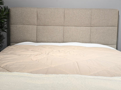 200Q Upholstered Queen Bed - FLOOR MODEL