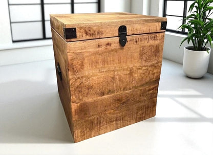 HLHF 2518 Wood Trunk Accessories, Occasional Furniture Store Burlington Ontario Near Me 