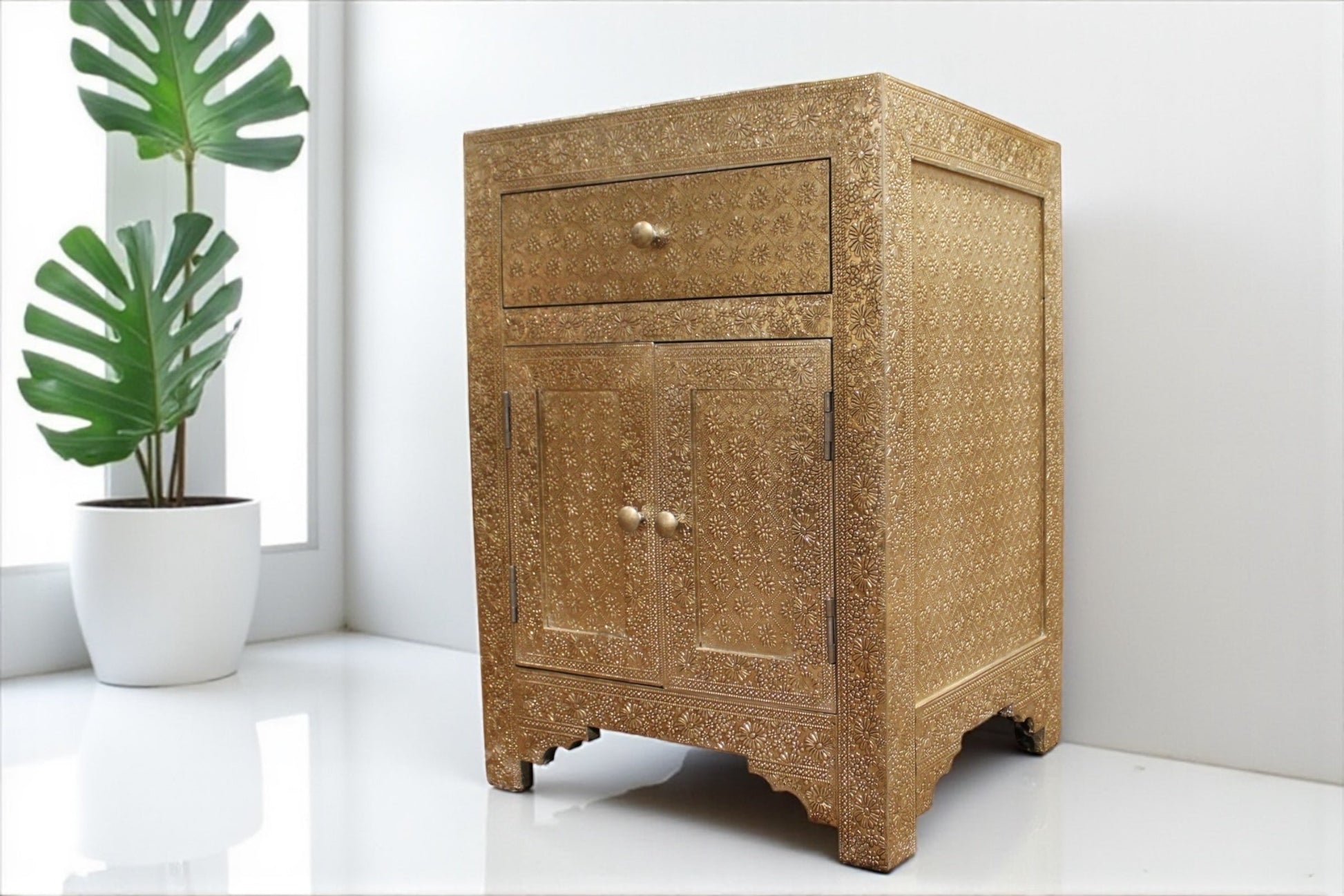 HLHF Carter 1045 Embossed Metal Table Occasional Furniture Store Burlington Ontario Near Me 