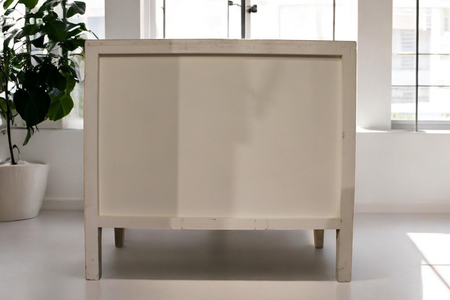 Colony 2 Door Console