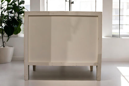Colony 2 Door Console