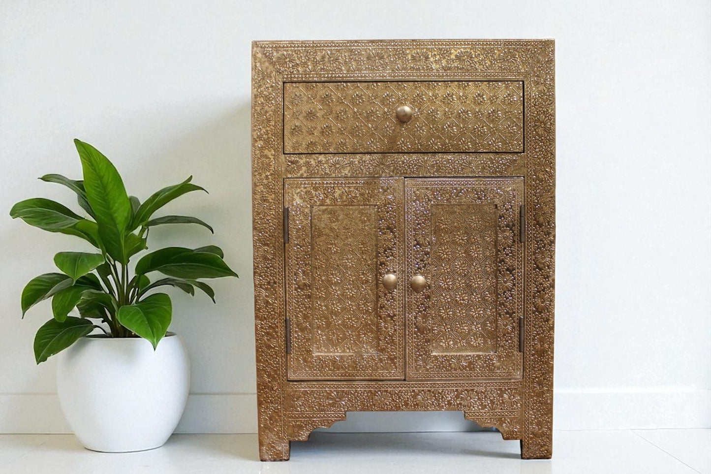 HLHF Carter 1045 Embossed Metal Table Occasional Furniture Store Burlington Ontario Near Me 