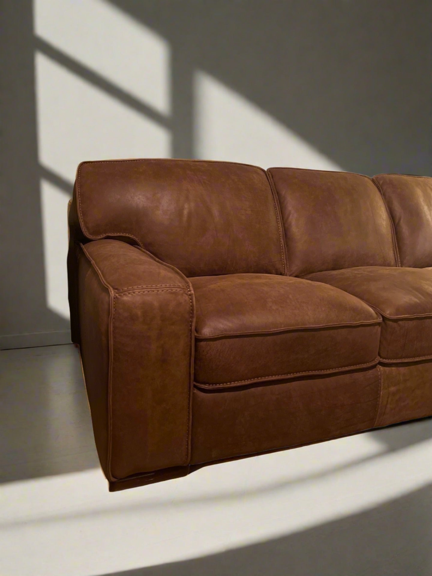 HLHF Stallone Leather Sofa Living Furniture Store Burlington Ontario Near Me 